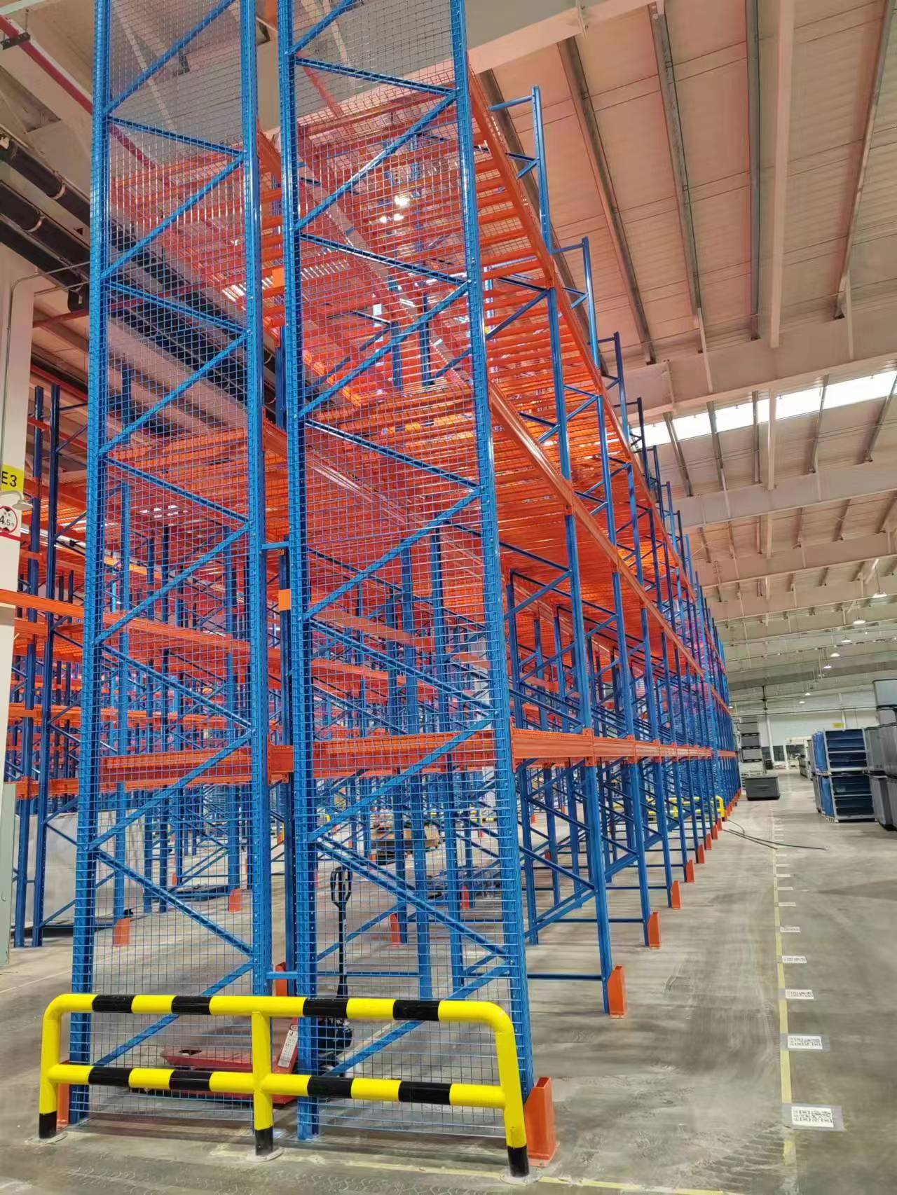 高位货架：效率与安全，仓储双保障